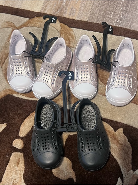 wonder nation Other - New! Toddler 5/6 Kids Slip-On Water-Friendly Sneakers in Rose Gold and Black